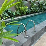 Ap Trianon Masp Pamplona Cd 1014
